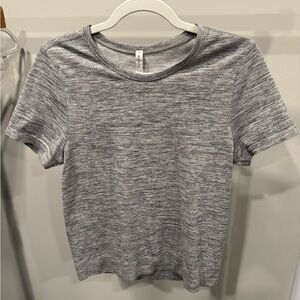 Athleta Momentum Top
